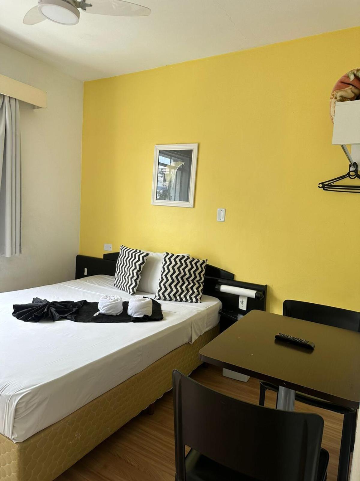 Hotel Blumenau Centro Curitiba Kültér fotó