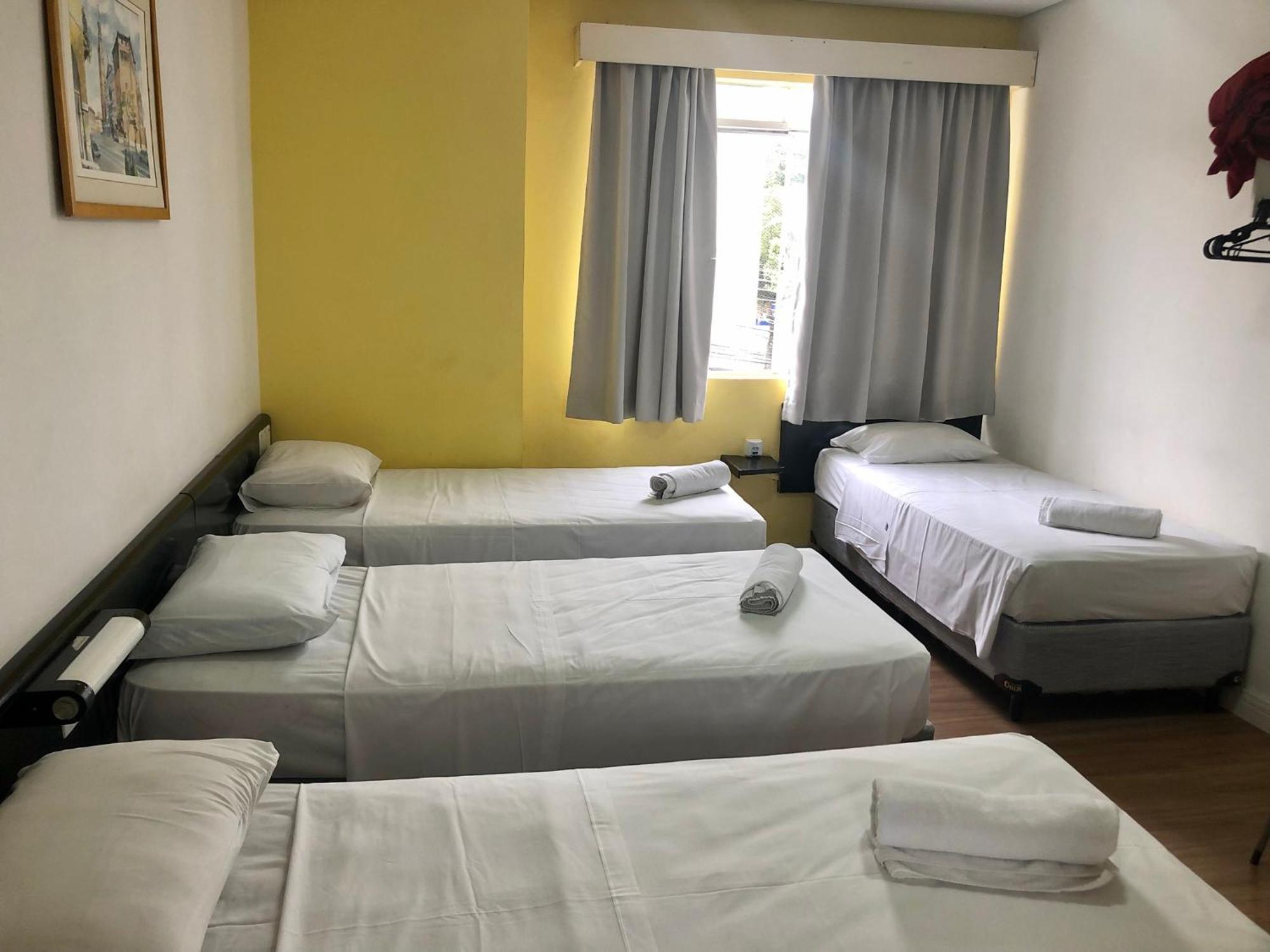 Hotel Blumenau Centro Curitiba Szoba fotó