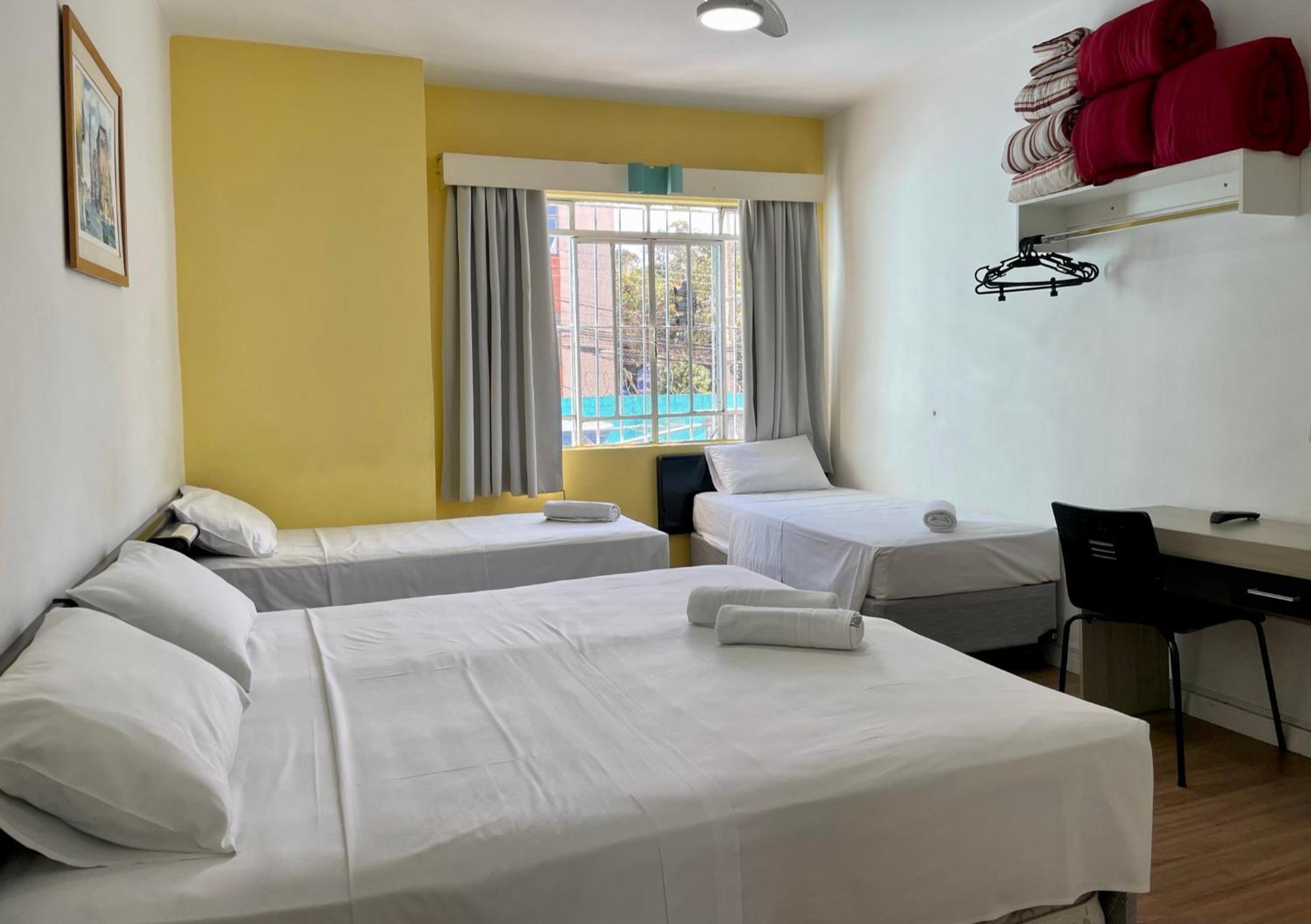 Hotel Blumenau Centro Curitiba Szoba fotó